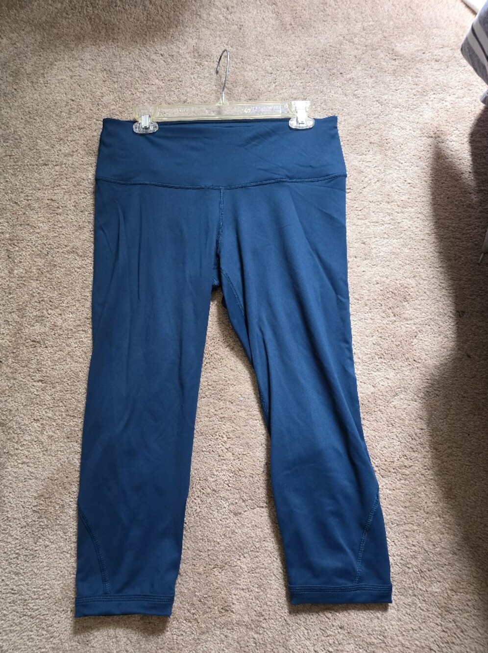 LG Women's Capri Leggings in Teal Blue